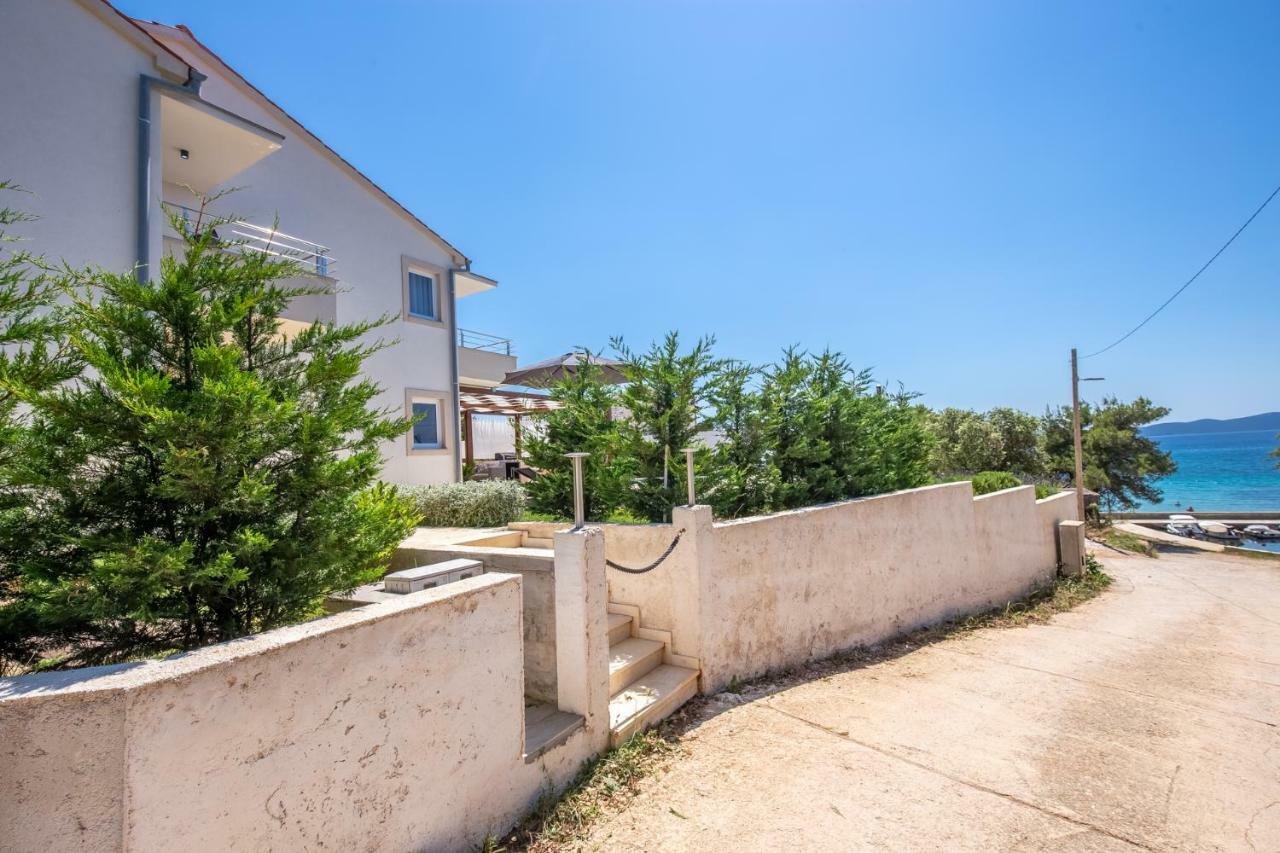 Villa Gellia ウグリャン エクステリア 写真