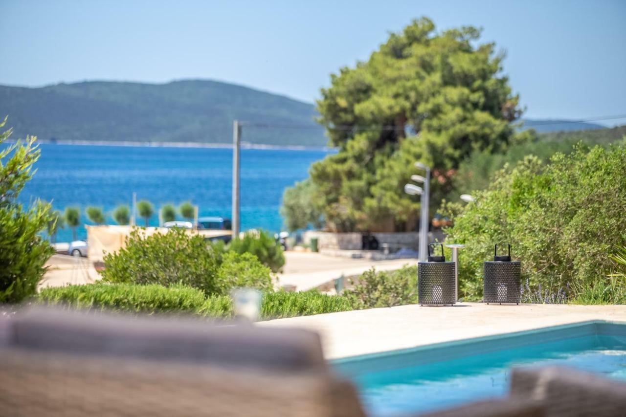 Villa Gellia ウグリャン エクステリア 写真
